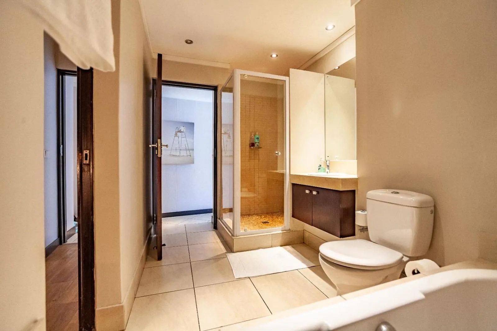 Modern 1 Bedroom Apartment No Loadshedding Kapstadt Südafrika