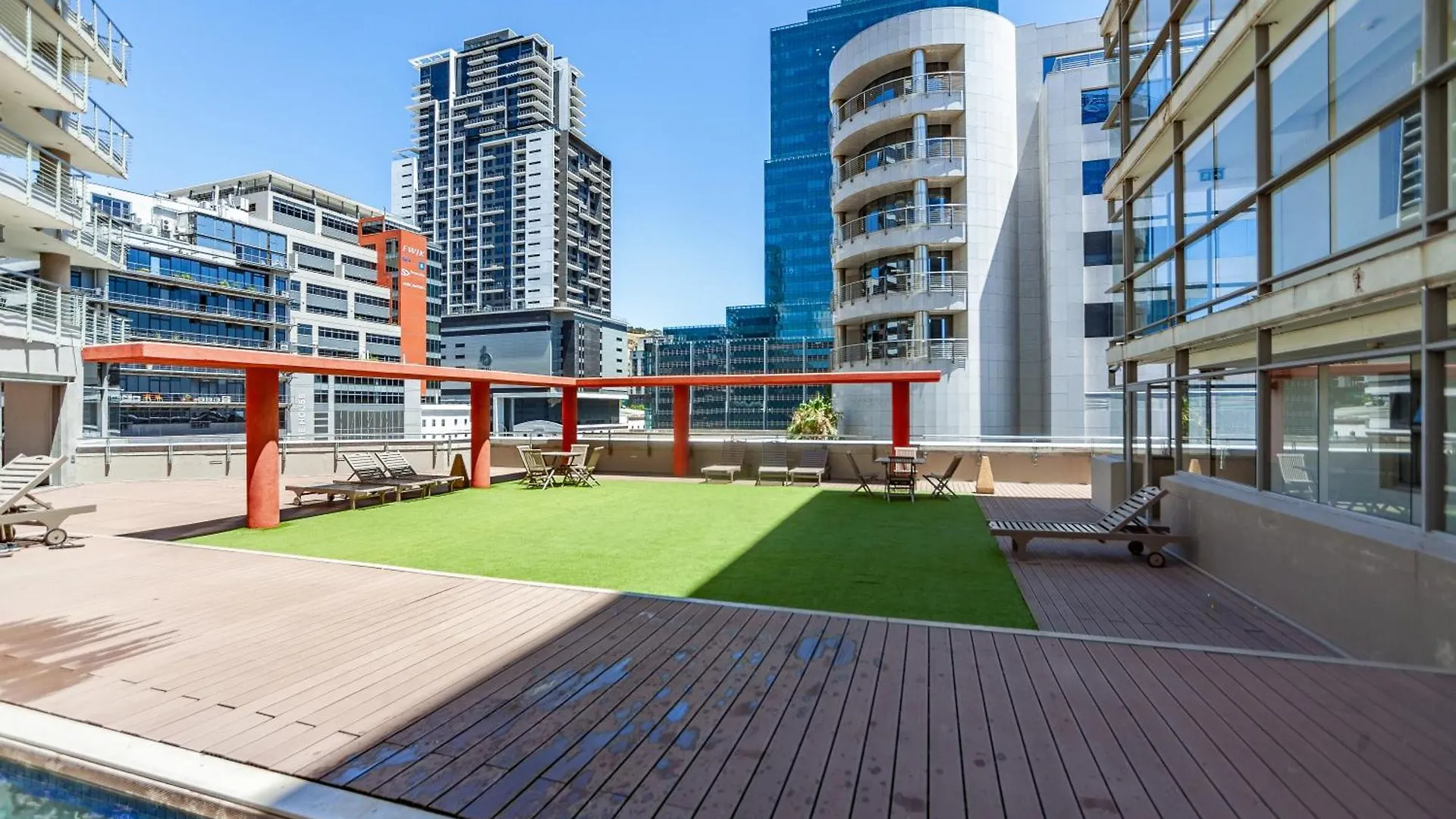 Modern 1 Bedroom Apartment No Loadshedding Kapstadt